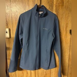 Warm and Cozy Columbia Women's Light Gray-Blue Snow Jacket